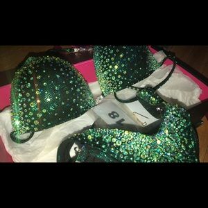 Figure competition suit